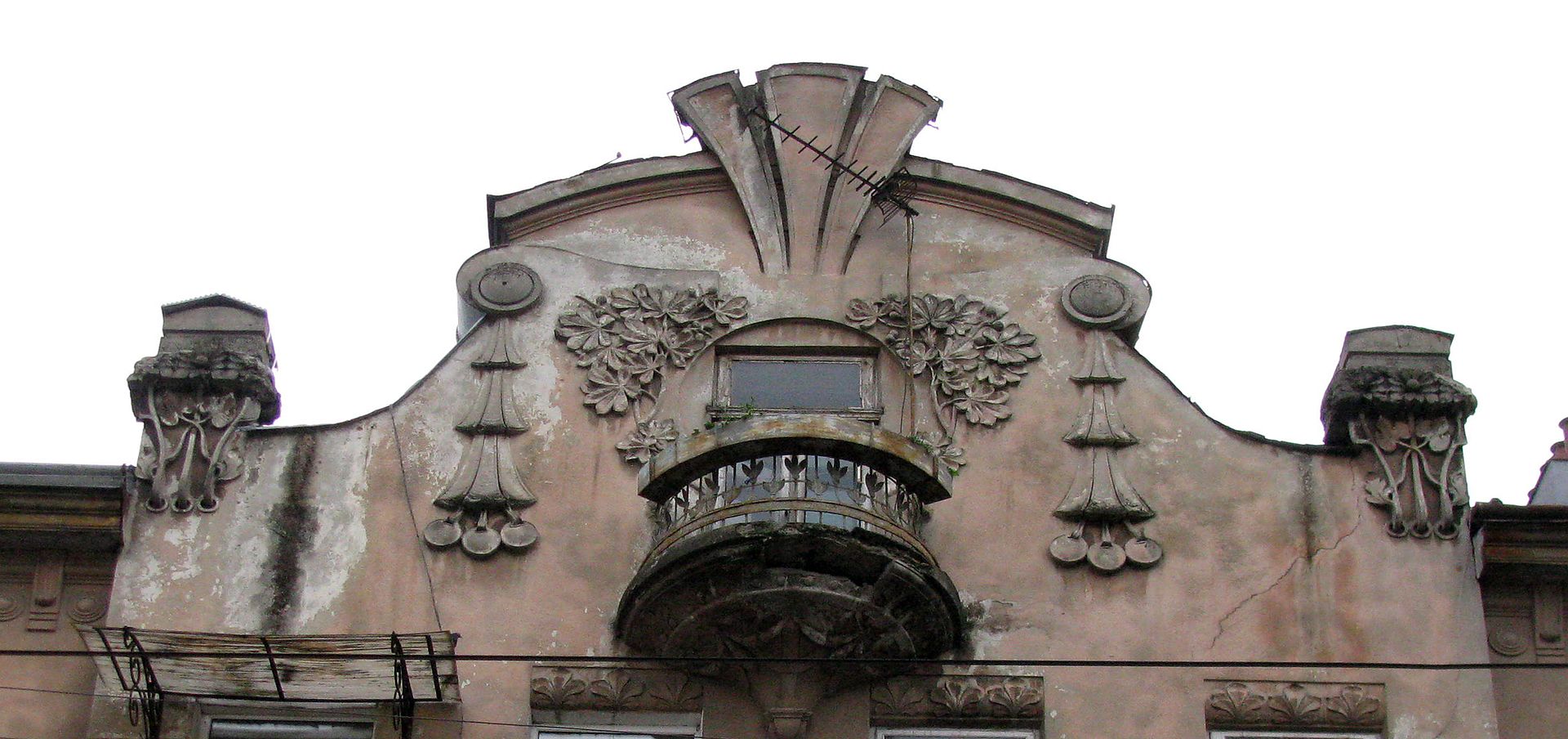 13_Nechuia-Levytskoho_Street,_Lviv_(04).jpg