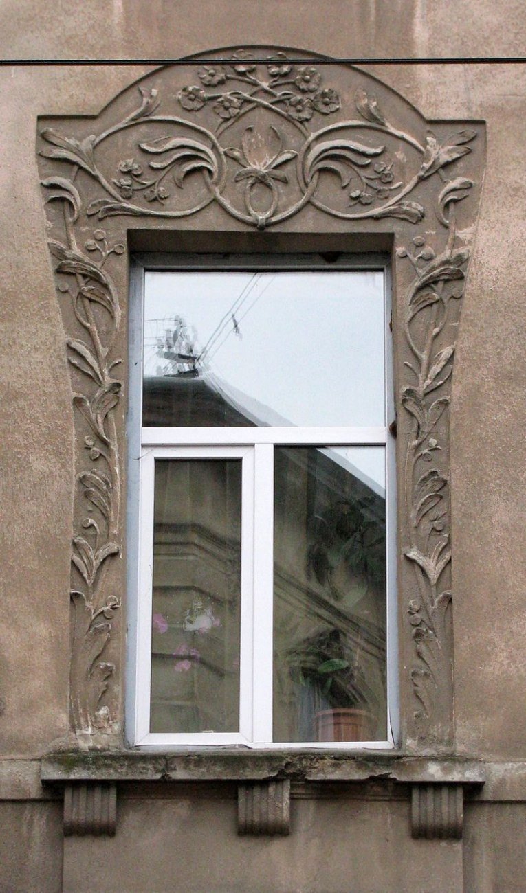 13_Nechuia-Levytskoho_Street,_Lviv_(07).jpg