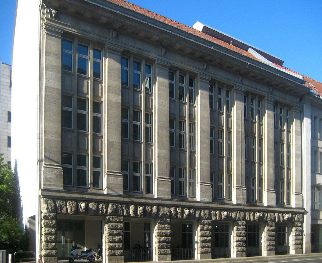 13Berlin,_Mitte,_Stralauer_Strae,_Geschэftshaus_Rosenthal-Hёfe,_Zentrale_BWB_03.jpg