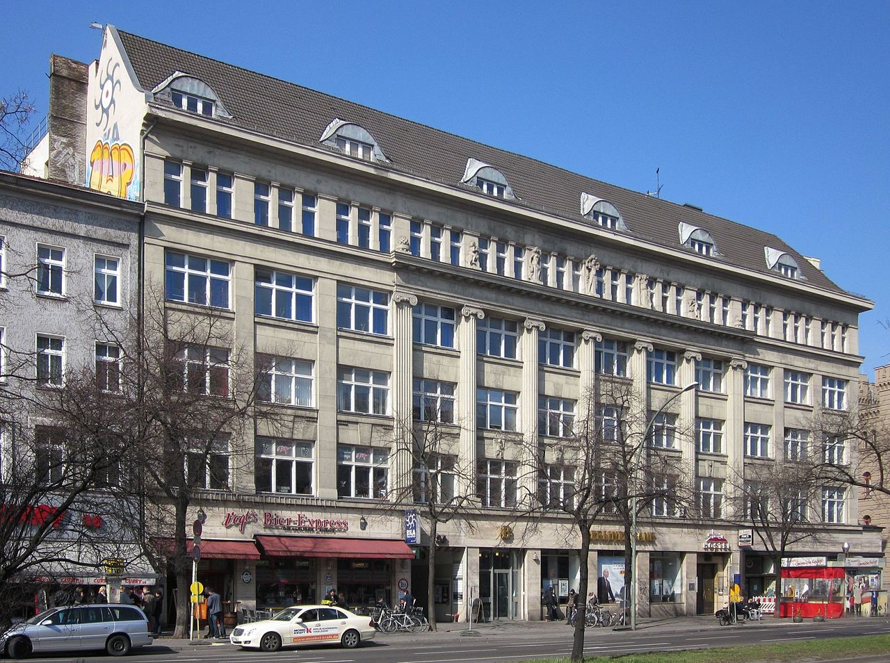 14-Berlin,_Kreuzberg,_Mehringdamm_32-34,_Geschaeftshaus.jpg