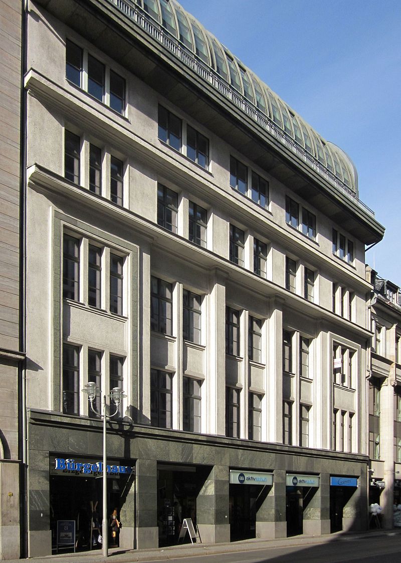 14-Berlin,_Mitte,_Friedrichstrasse_154,_Topas-Arkade.jpg