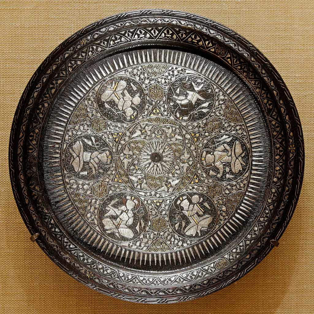14dpx-Tray_Sun_symbol_Met_17.190.1717.jpg