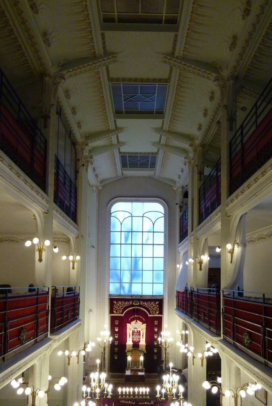 14Paris_Synagogue_RuePavee_innen399.jpg