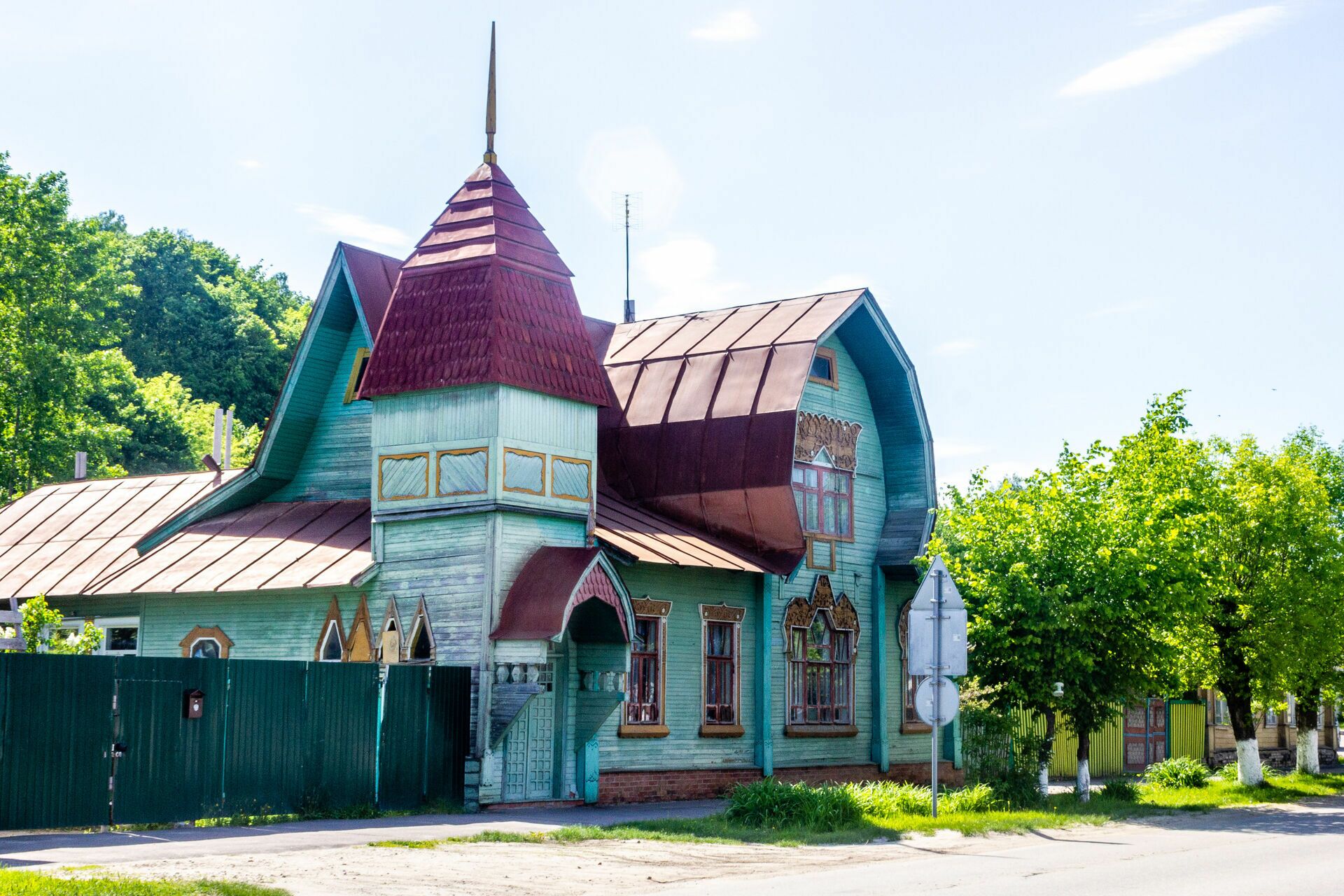 15 гороховец Dom_Prishlecova,_2020-05-30.jpg