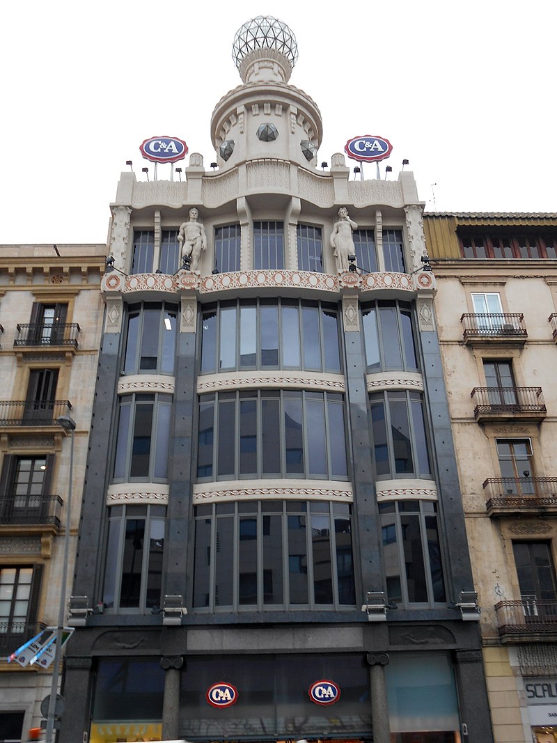 15 800px-Casa_Damians.jpg