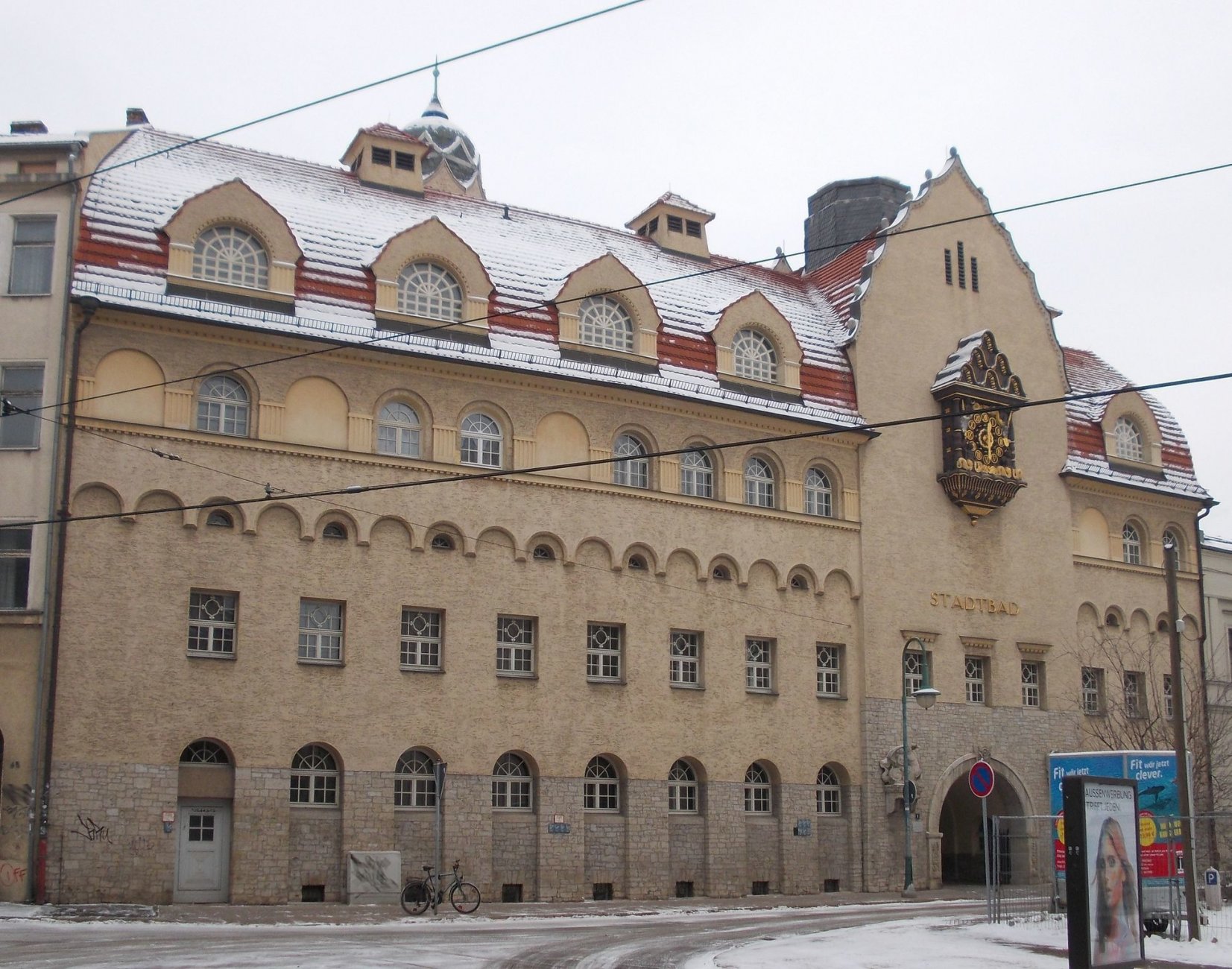 15 HAL-Stadtbad2.jpg