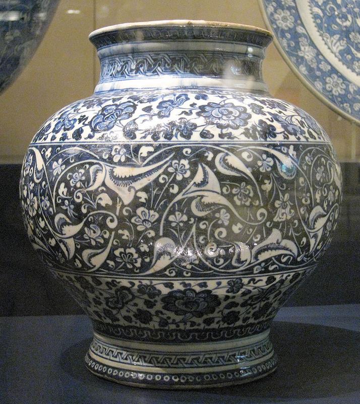 15d800px-Iznik_jar_ca_1480 (1).jpg