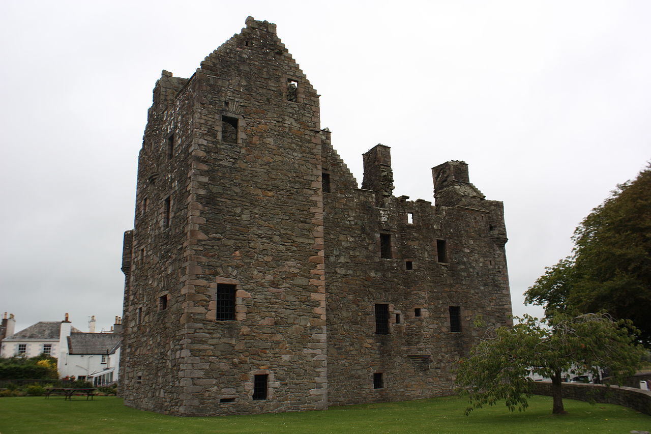 16 кон MacLellan's Castle.JPG