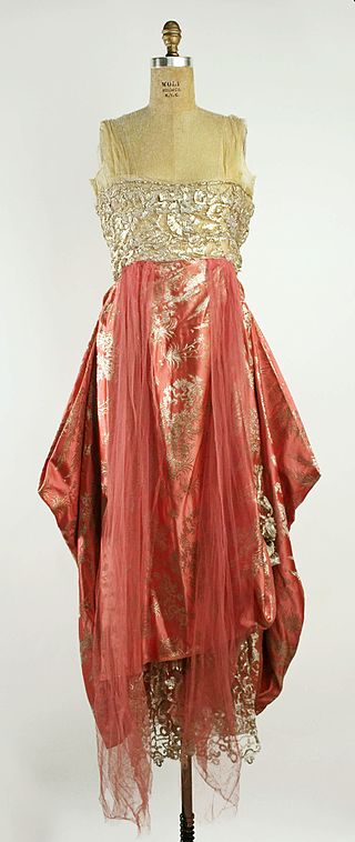 16Evening_dress_MET_CI51.97.2a_F.jpg