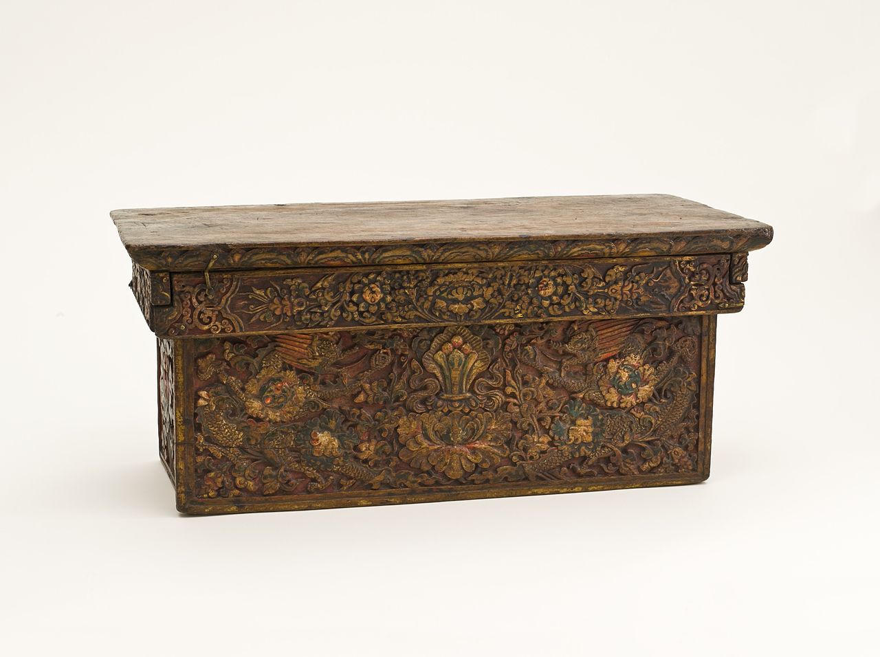 17-18Folding_Table_with_Dragons_and_.jpg