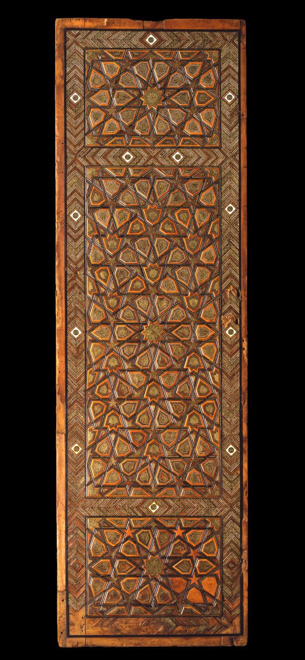 17.4-35-2000-forside-Doer-med-Khatamkari-dekoration.jpg