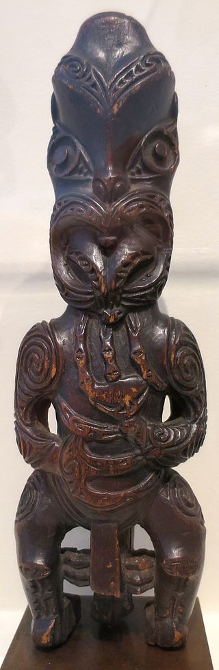 18-19Finial_figure_(pataka_teko_teko),_Maori_people,_Honolulu_Museum_of_Art,_5805.1.JPG