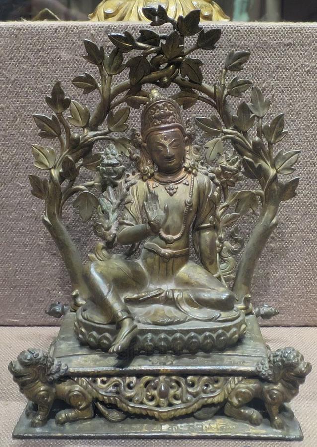 18\'Bodhisattva_Vajrapani\'_from_Nepal,_1731,_gilt_bronze,_Norton_Simon_Museum.JPG