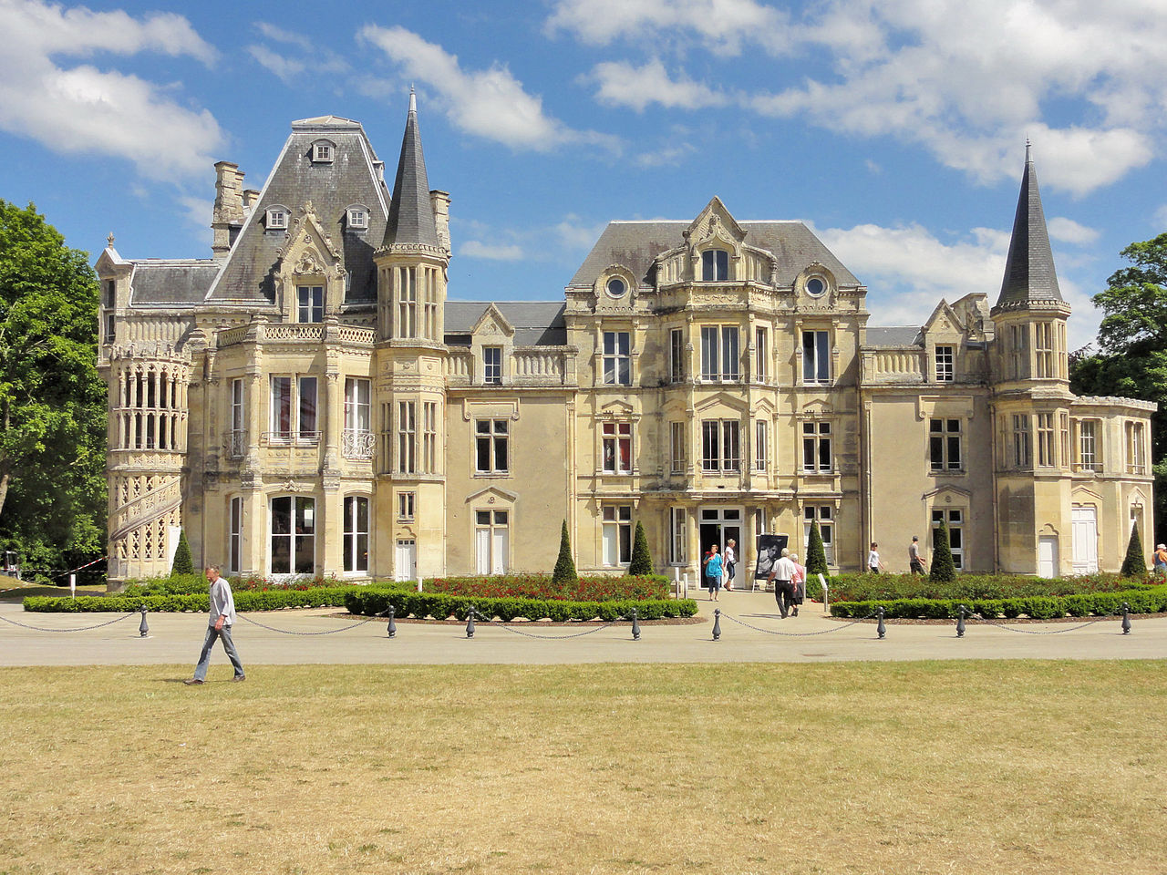 1864-Chateau_de_Beauregard_475_Herouville_Saint_Clair_Calvados.jpg