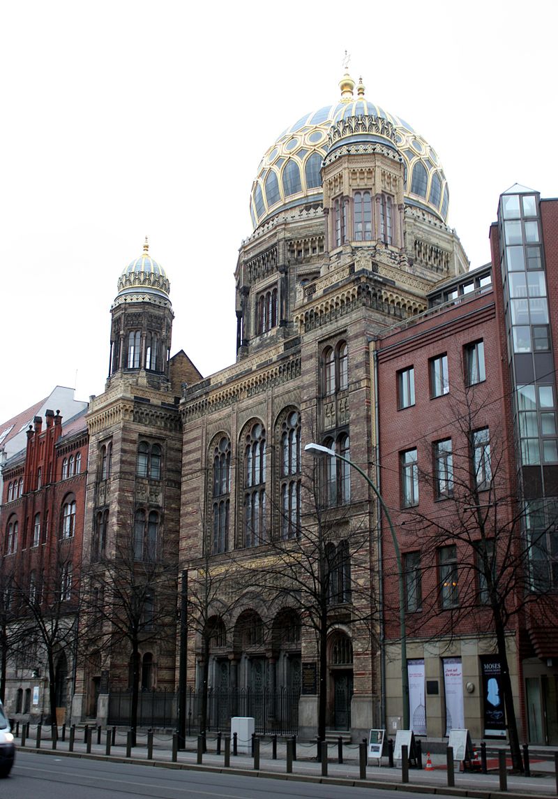 1866Berlin-Oranienburger_Straße,_the_New_Synagogue.JPG