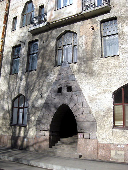 188.Дом с совами,боковой  вход.jpg