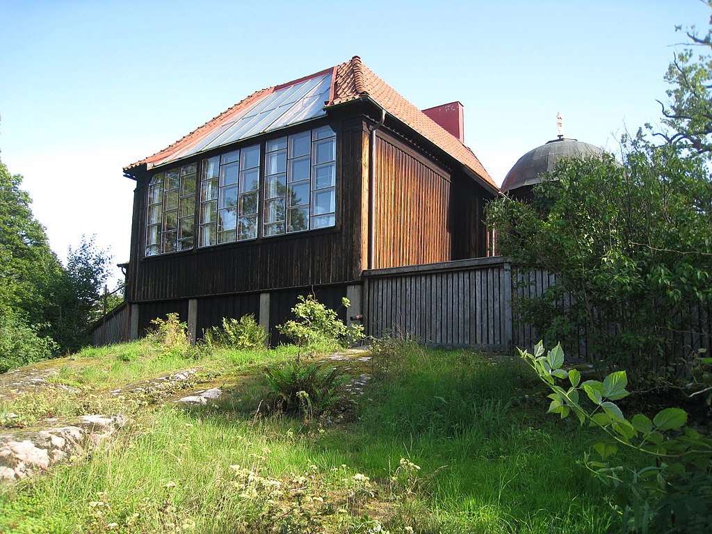 19г1024px-Carl_Eldhs_ateljémuseum,_Bellevueparken,_exteriör_från_norr,_studioateljén,_2014b.jpg