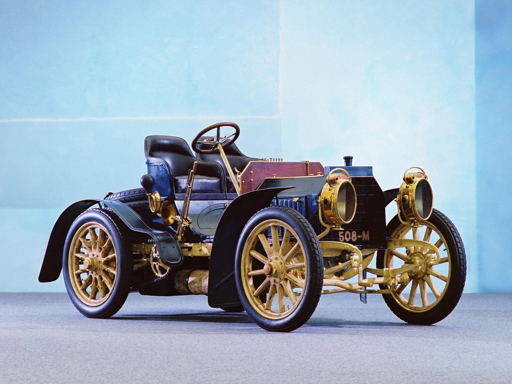 1901 Mercedes-Benz 35 HP 001.jpg