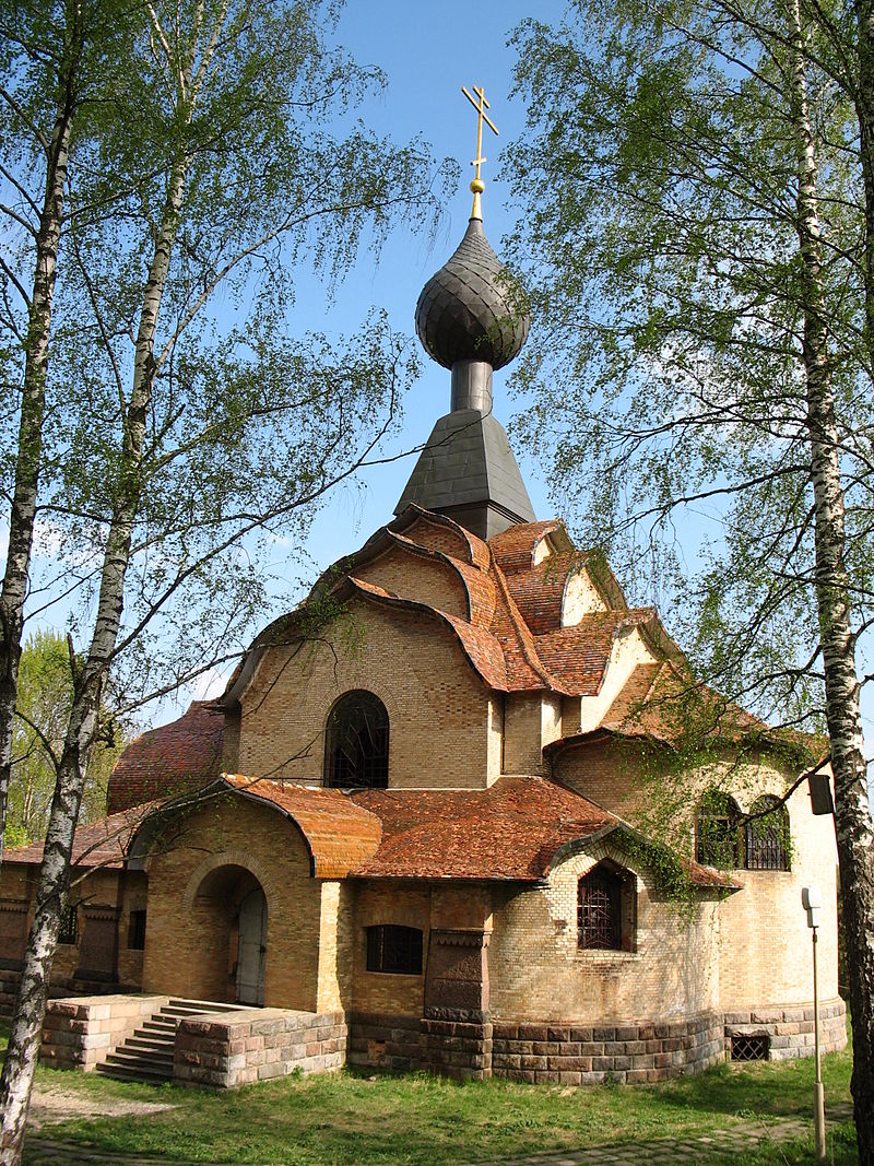 1902-5Church_of_Holy_Spirit_in_Talashkino.JPG