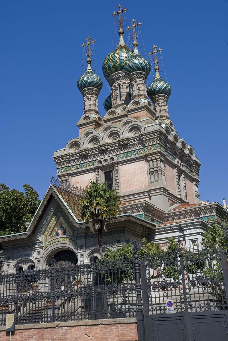 1902 Chiesa_russa_ortodossa_della_natività_di_Firenze,_laterale.jpg