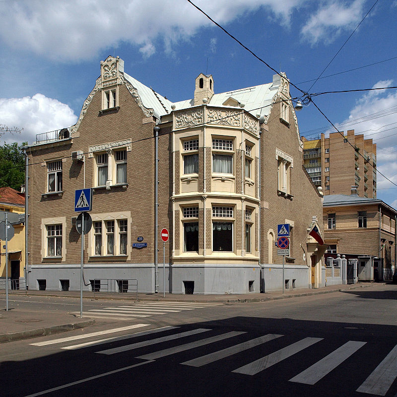 1906 некрасова Moscow,_Maly_Rzhevsky_3_(Khlebny_20)_June_2008_01.JPG