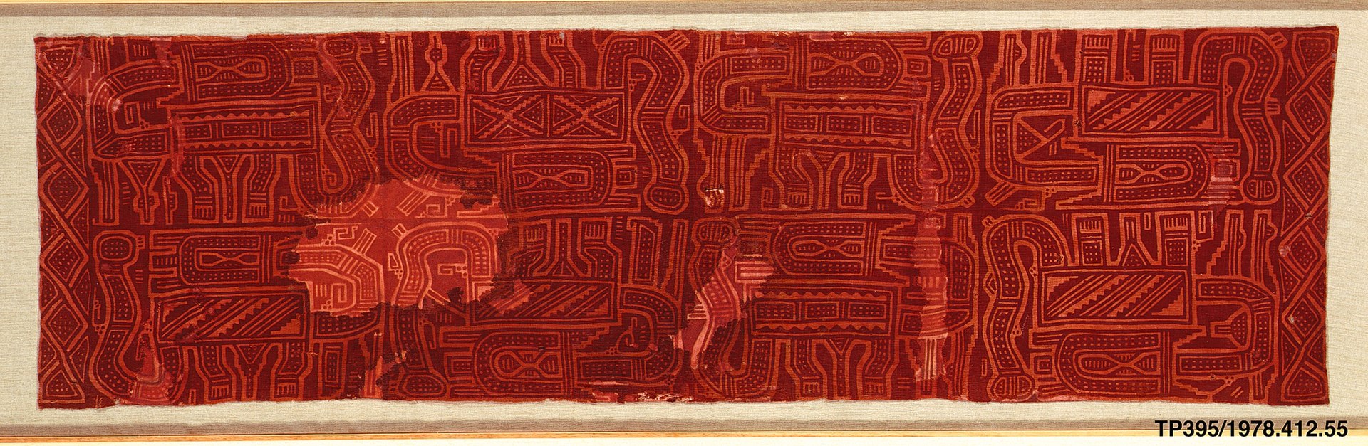 1920px-Mantle_Fragment_MET_TP395.jpg