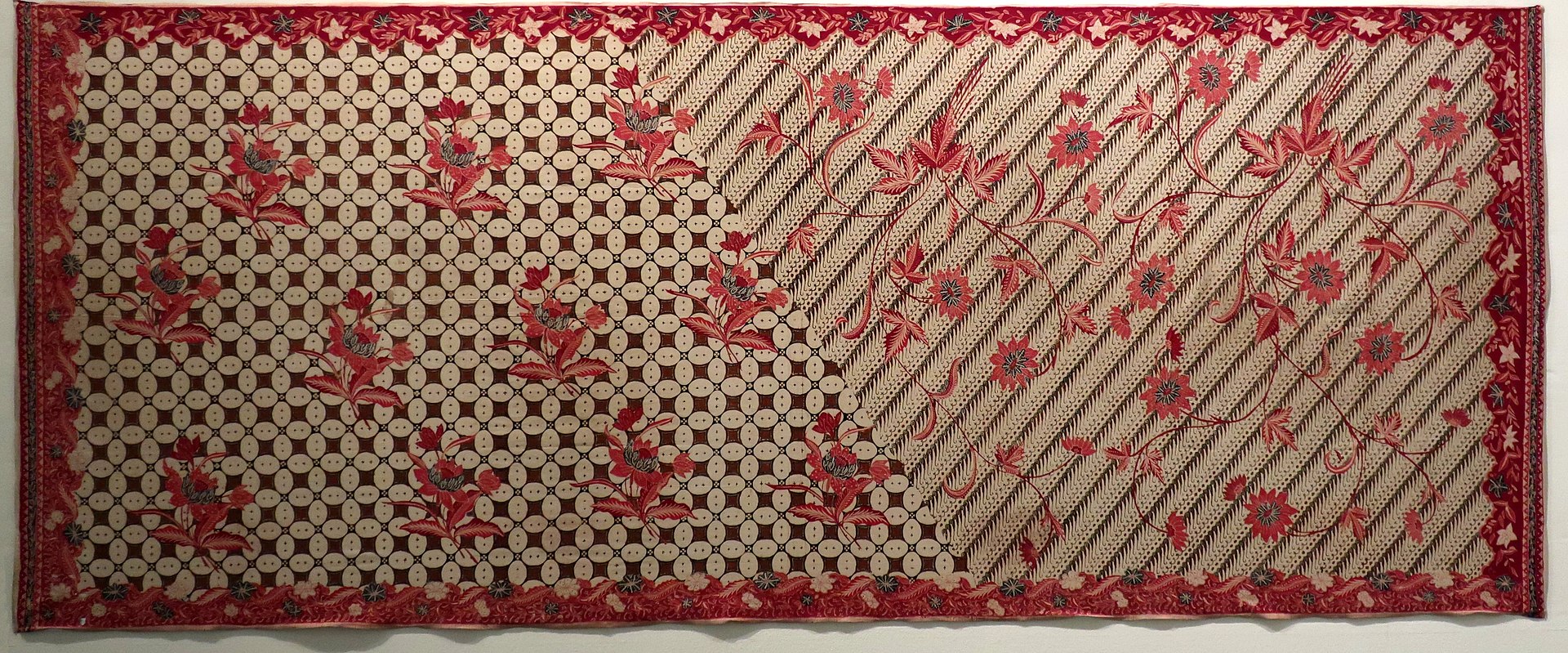 1920px-Morning-evening_skirt_from_Indonesia,_Pekalongan,_Honolulu_Museum_of_Art_9668.1.jpg