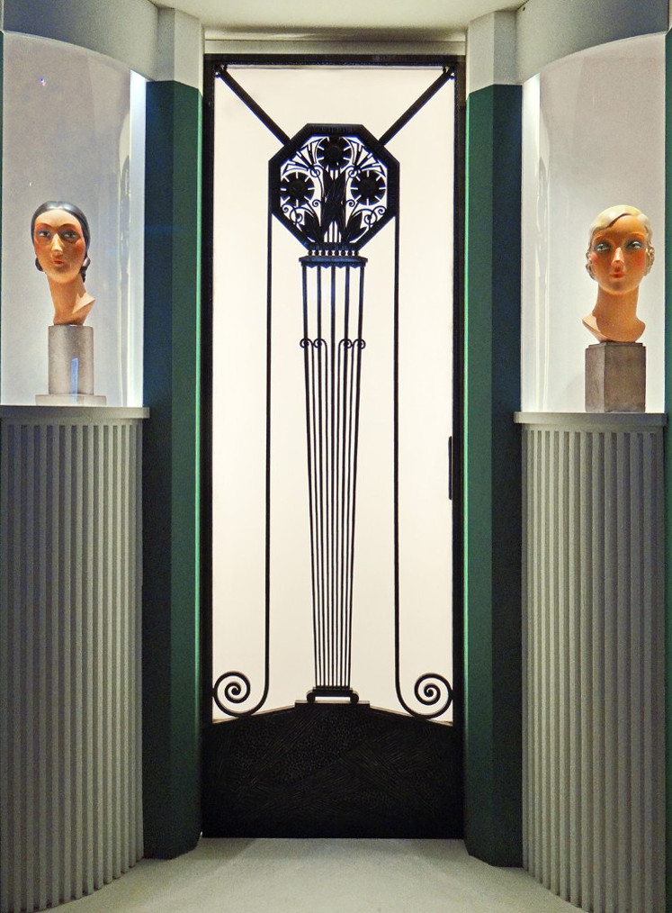 1925,_quand_l'Art_déco_séduit_le_monde_.jpg