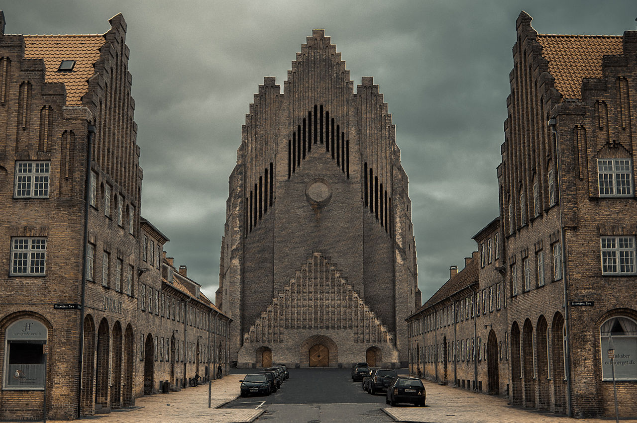 1940 1280px-Grundvig_Memorial_Church_in_Copenhagen.jpg
