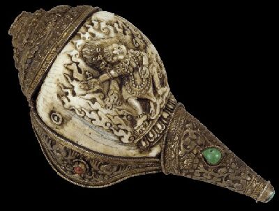 19conch-shell-horn-tibet-19thc-silver-ct-vajrapani-carving.jpg