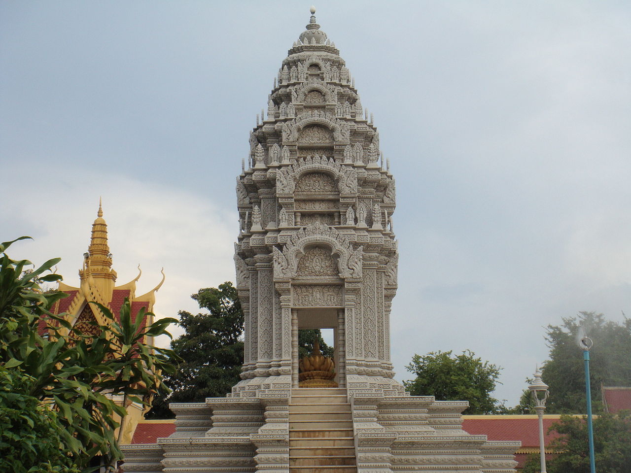 19d1280px-Kanthabophastupa.JPG