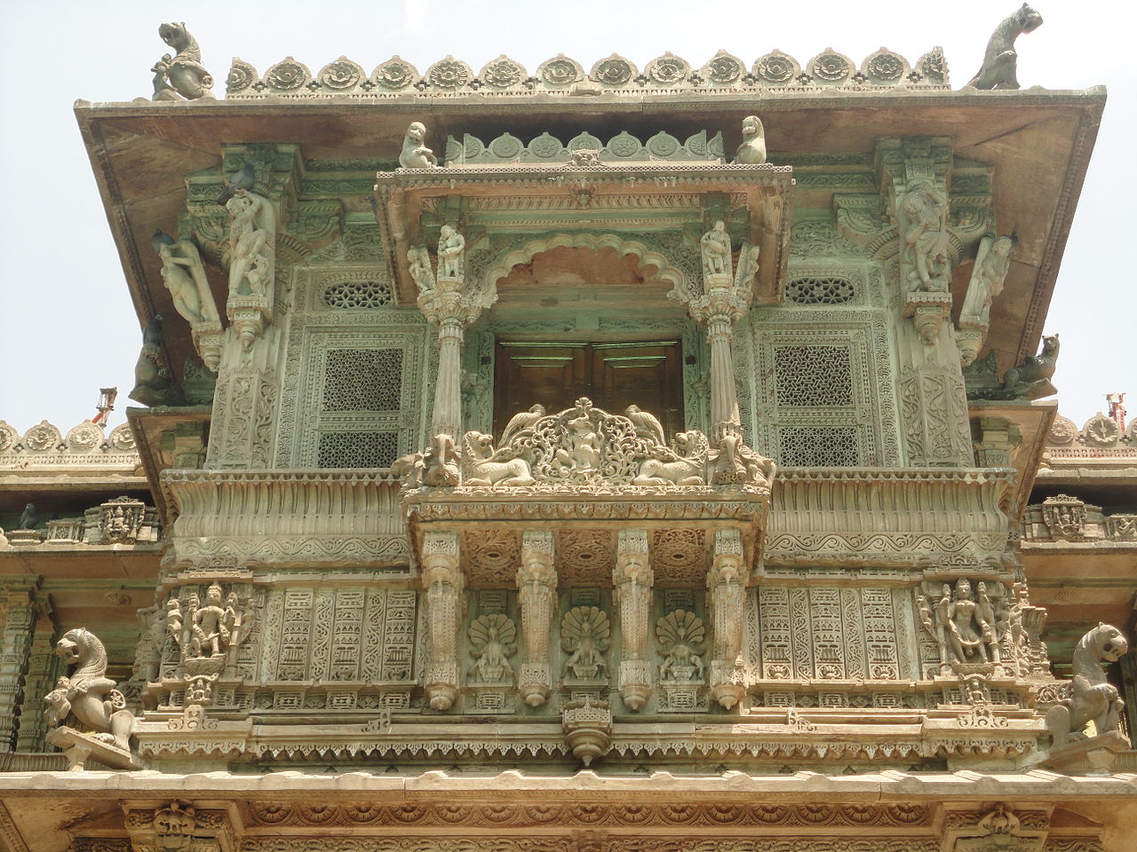 19Jain_temple.JPG