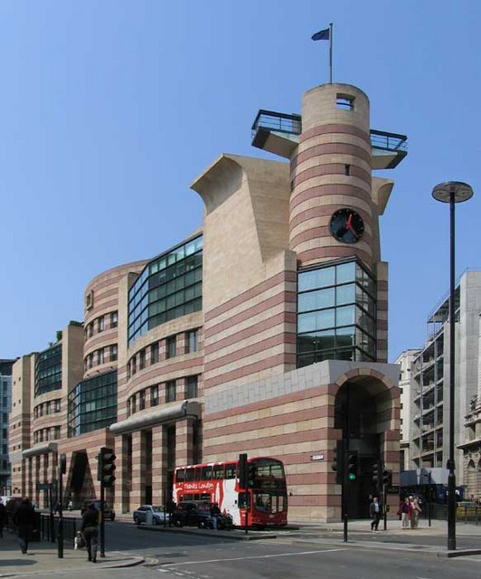 1_Poultry,_London_EC2_-_geograph.org.uk_-_426574.jpg