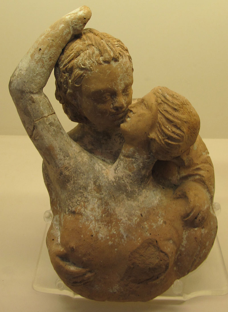 2 Centuripe,_statuetta_di_eros_e_psiche_che_si_abbracciano,_200-100_ac._ca..JPG