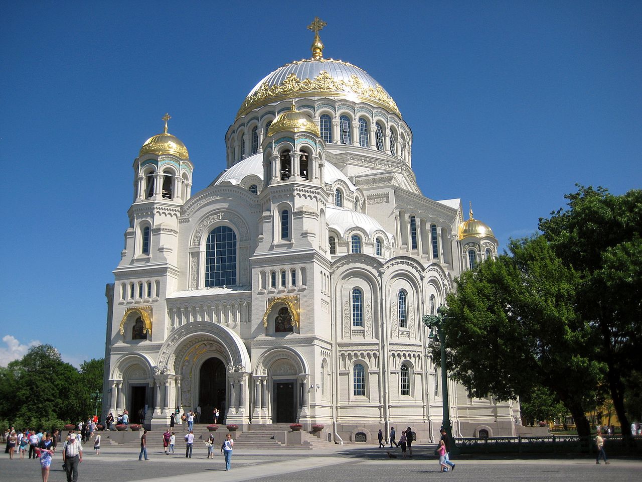2013.6._Kronshtadt._Naval_Cathedral.JPG