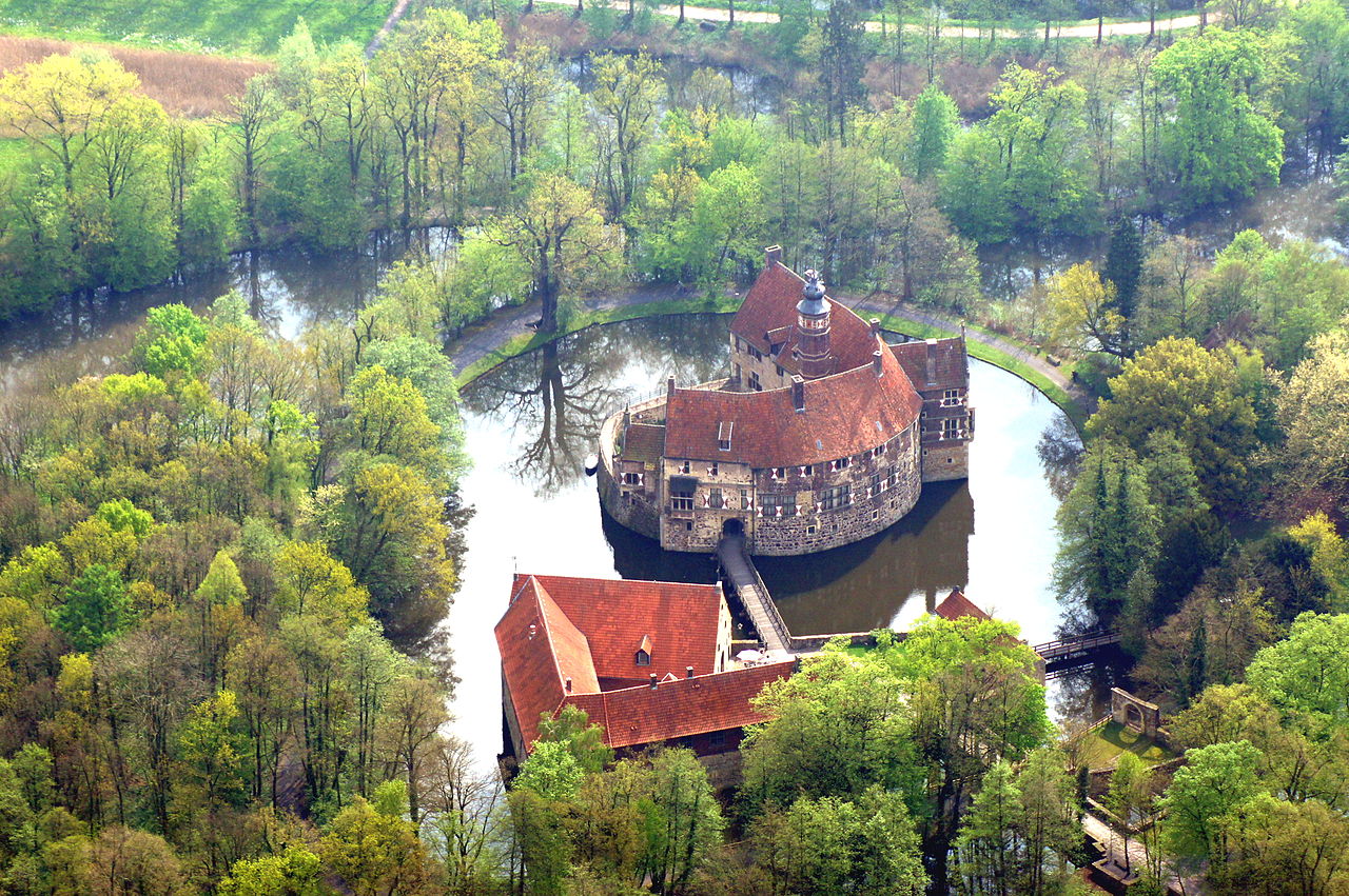 20140412_120159_Burg_Vischering_(DSC00153).jpg