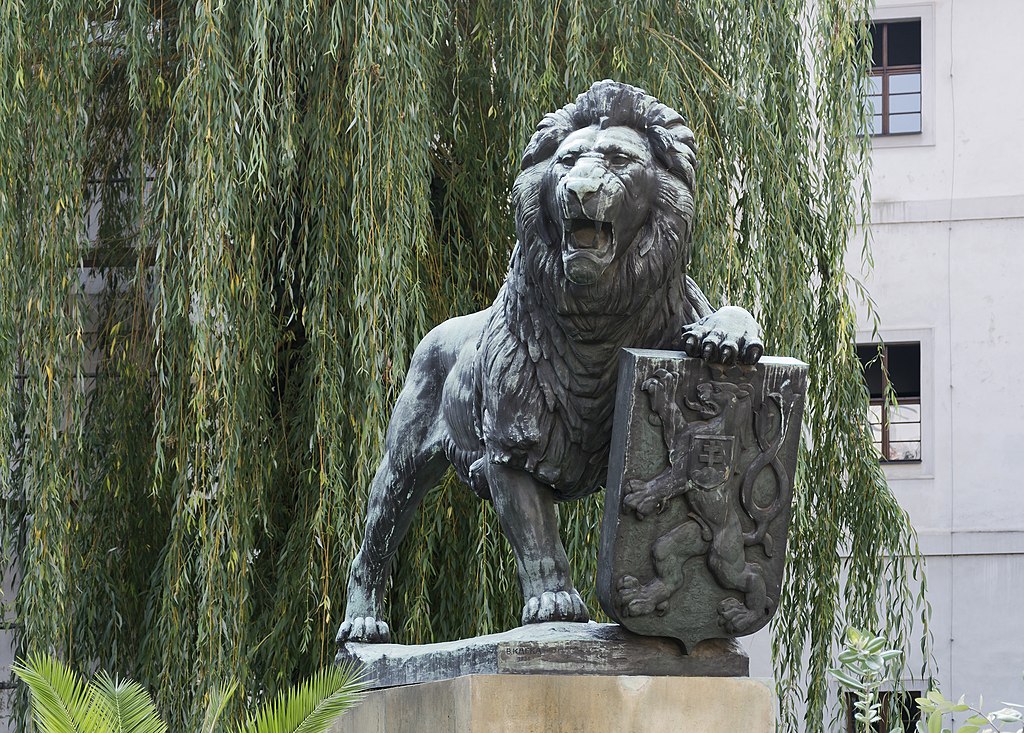 2015_Pomnik_przy_klasztorze_na_Strachowie_w_Pradze_02.jpg
