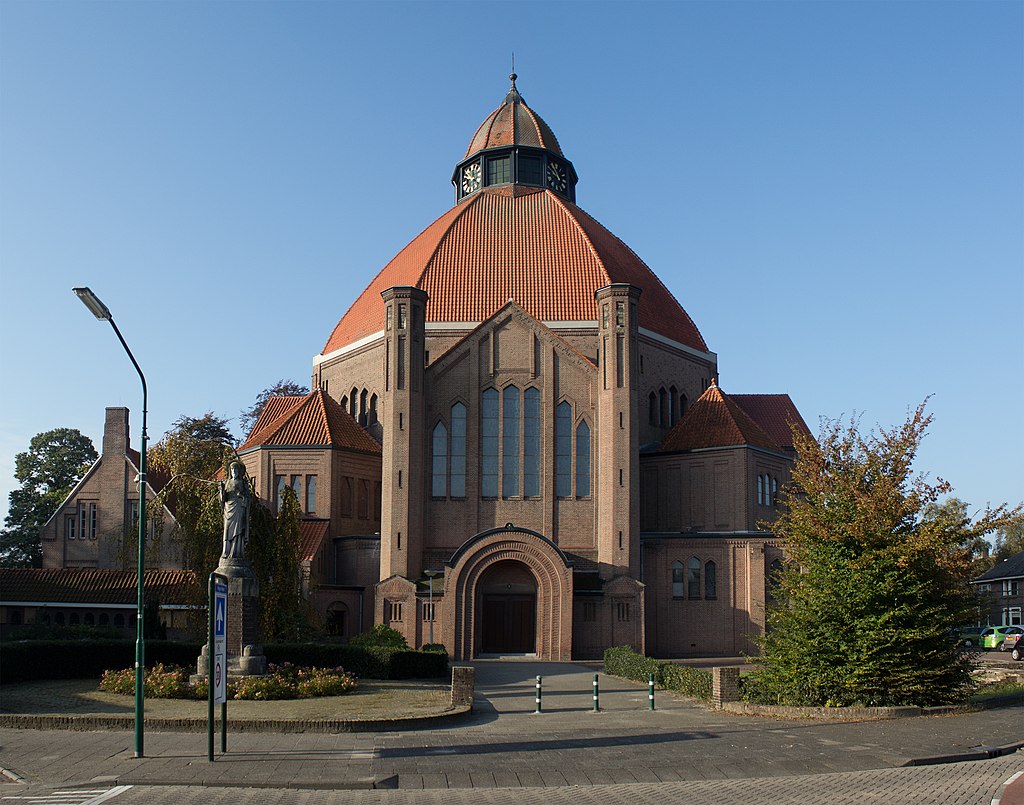 21 517190_Dongen_Sint-Laurentiuskerk.jpg