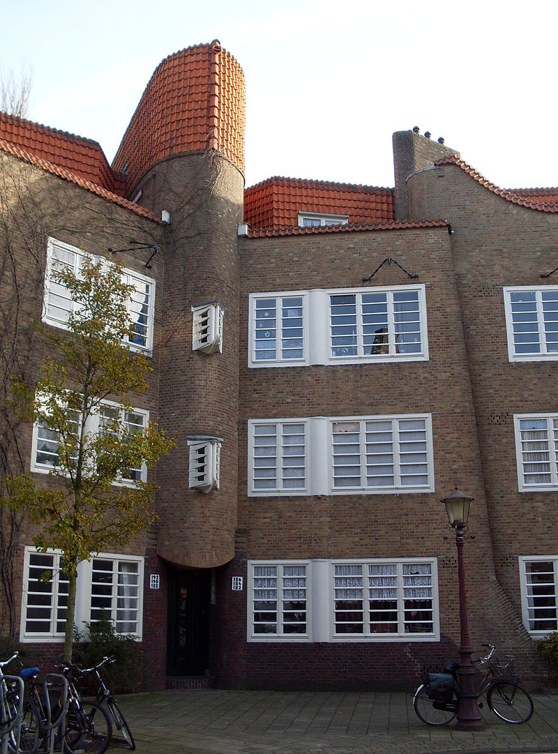 23 800px-Burg._Tellegenstraat_182-192,_Amsterdam.jpg