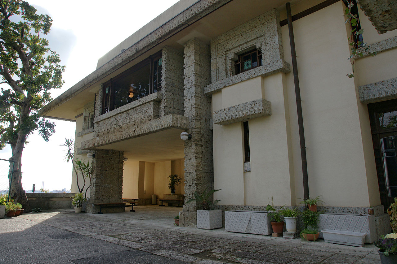 24яп1280px-Yamamura_house06s3200.jpg