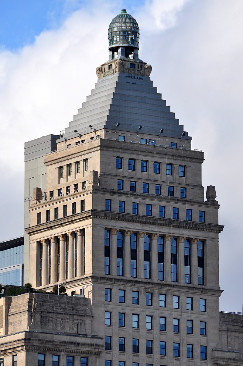 24 800px-Chicago_(22332580889).jpg