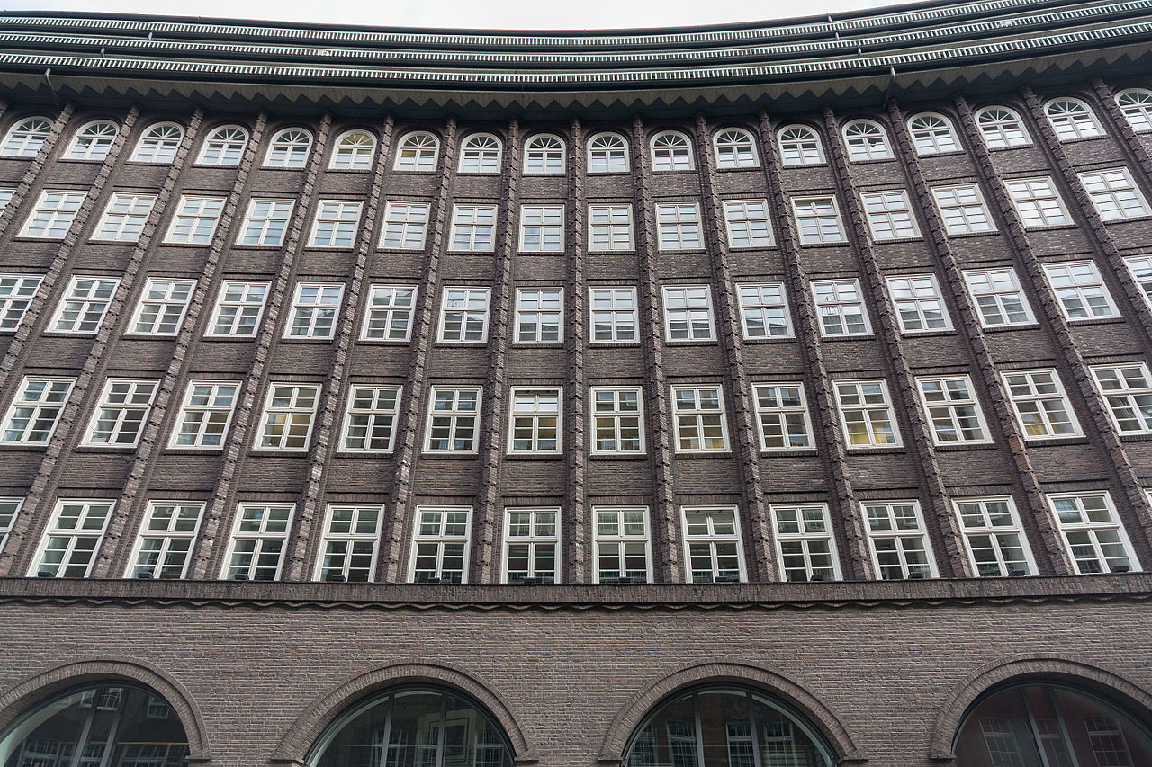 24Chilehaus_(Hamburg-Altstadt).Fassade_Pumpen.29133.ajb.jpg