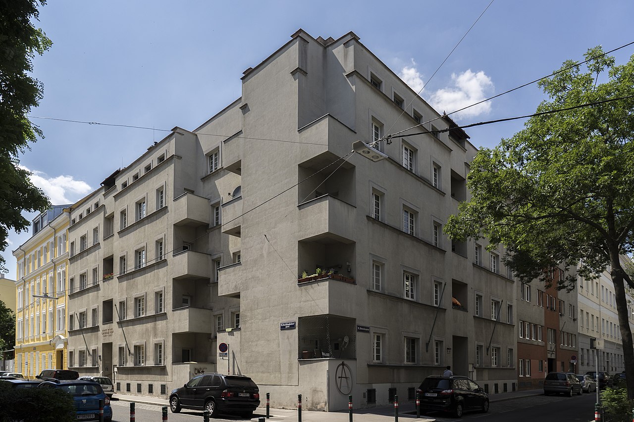 25 1280px-Wohnhausanlage_Rauchfangkehrergasse_26.jpg