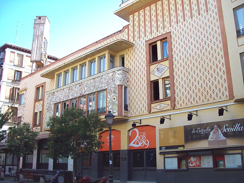 25Teatro_Pavón_(Madrid)_01.jpg
