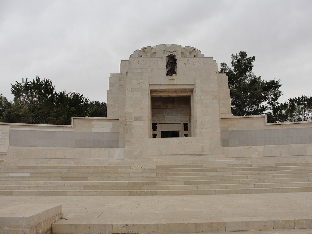 27 пал 1024px-Chapel_at_Jerusalem_British_Military_Cemetery.jpg