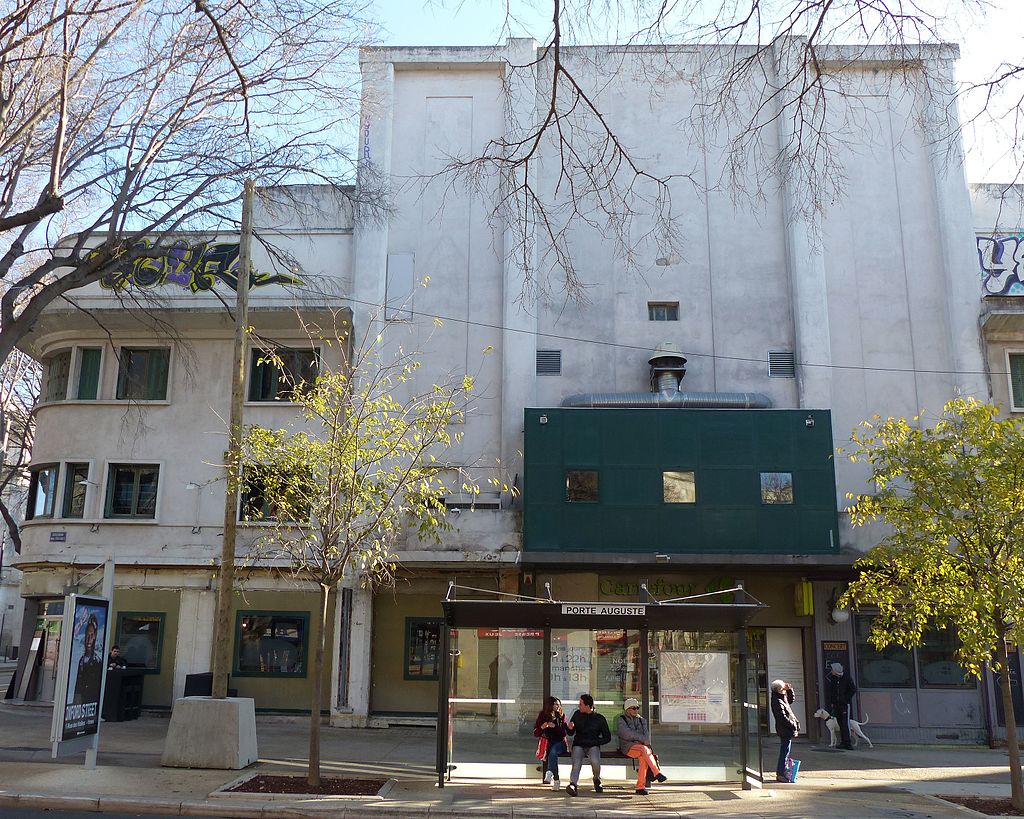 27Nîmes,ancien_cinéma-théâtre_Colisée2.jpg
