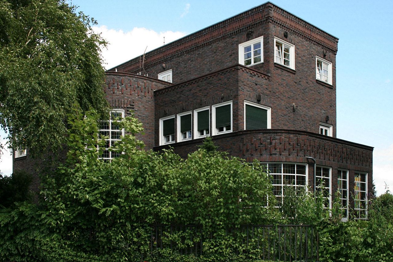 28 1280px-Sch_044_(Schwalmstr._204).jpg