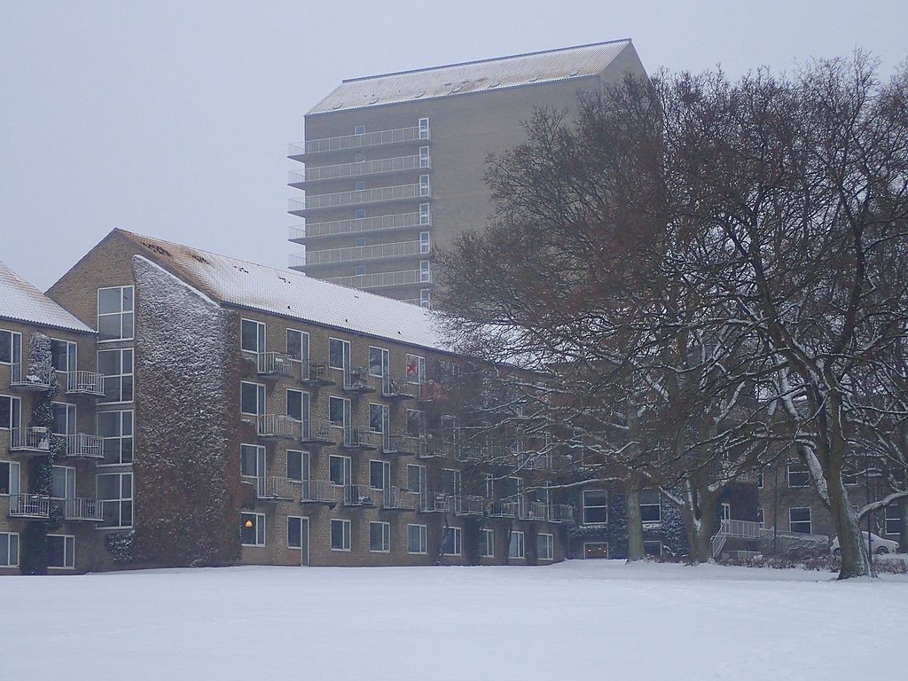 28 Aarhus_University,_winter.jpg