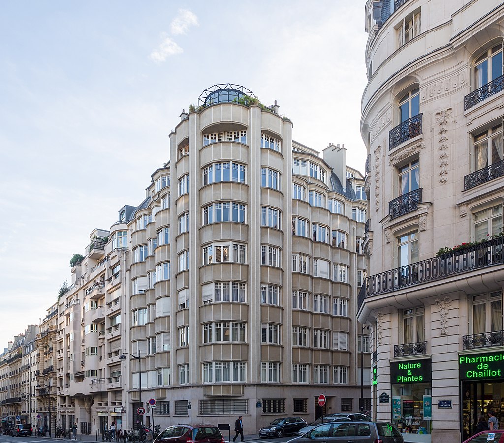 28Corner_building,_rue_Benjamin-Franklin_&_rue_Scheffer,_Paris_24_September_2016.jpg