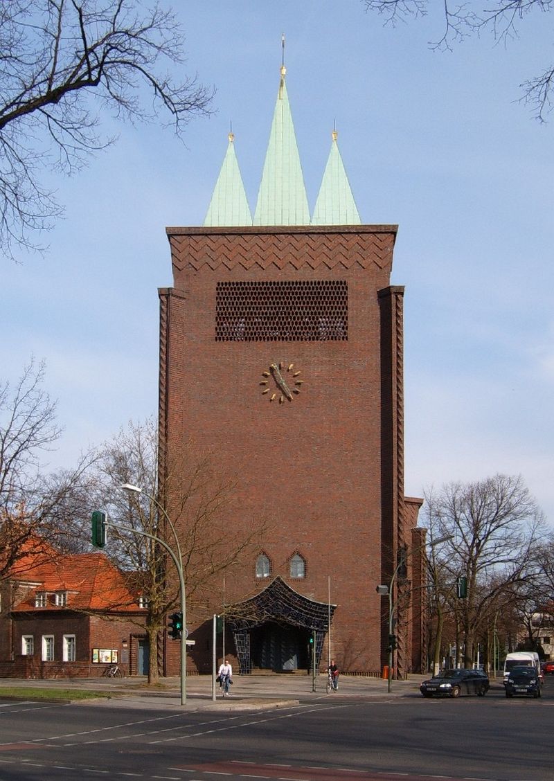 29Kreuzkirche.JPG